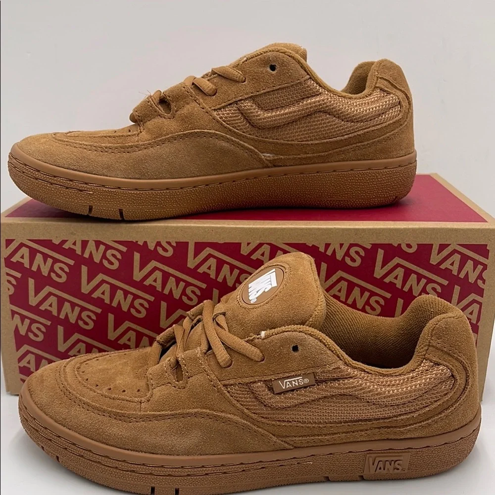 Vans WMNS Speed Ls Chipmunk
VN000CTNGWT Sneakers Mono - Picture 2 of 16